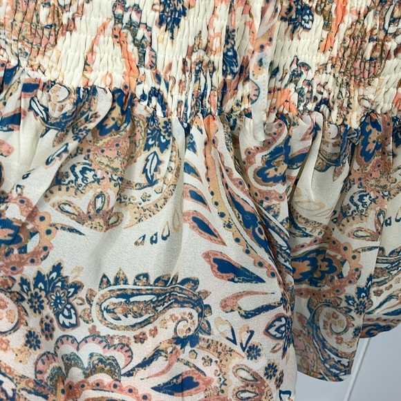 Flying Tomato Womens Top M Cream Blue Gold Smocked Bodice Off-Shoulder Smocked - Picture 7 of 12